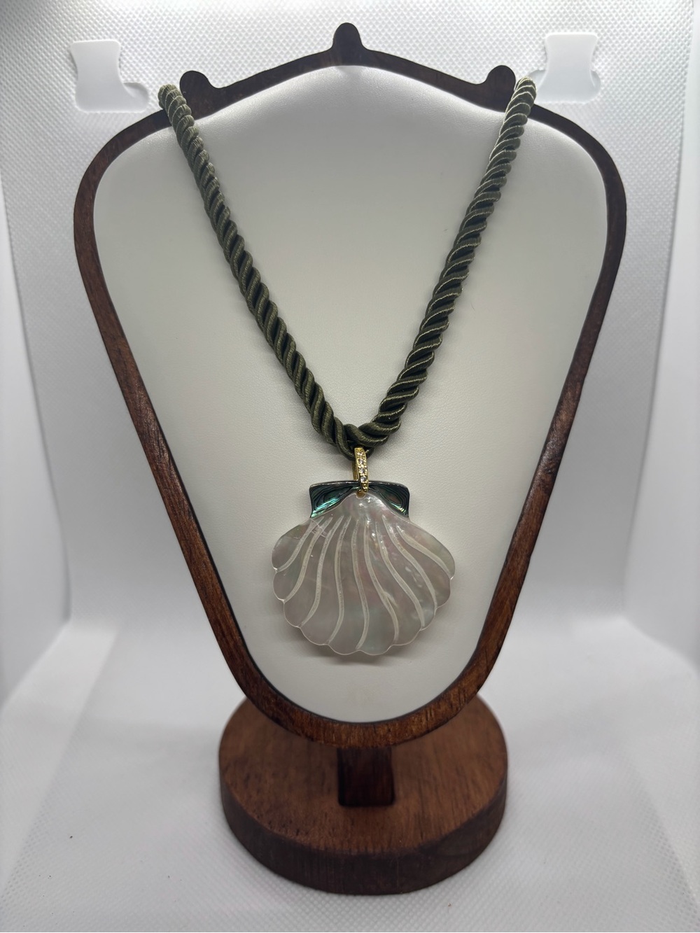 Shell Pendant Rope Necklace by - Picture 3 of 3
